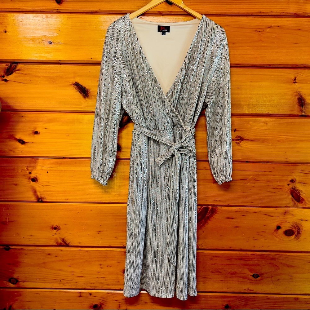 JM Studio by John Meyer Silver Sequin Dress 16W All Stretch Metallic Fabric Wrap